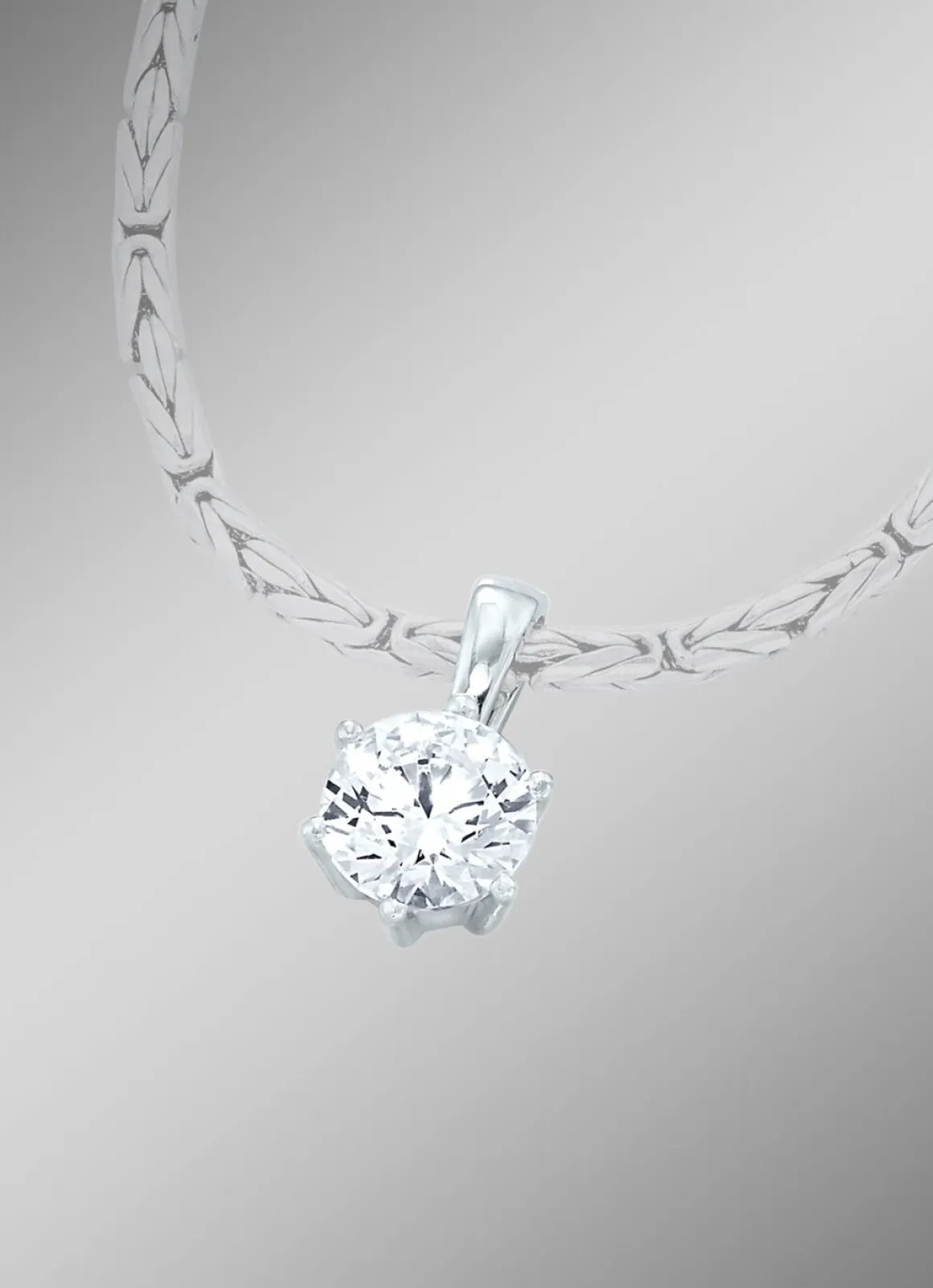 Anhänger in Weißgold