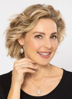 Anhänger mit Diamanten im Blumendesign