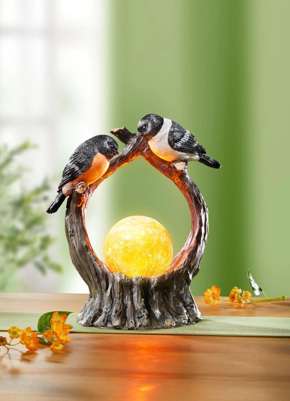 Beleuchtete Dekoration mit Vögel