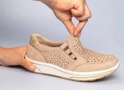 Bequemer Halbschuh mit Soft-Touch-Sohle