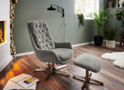 Bequemer Relax-Sessel mit Hocker