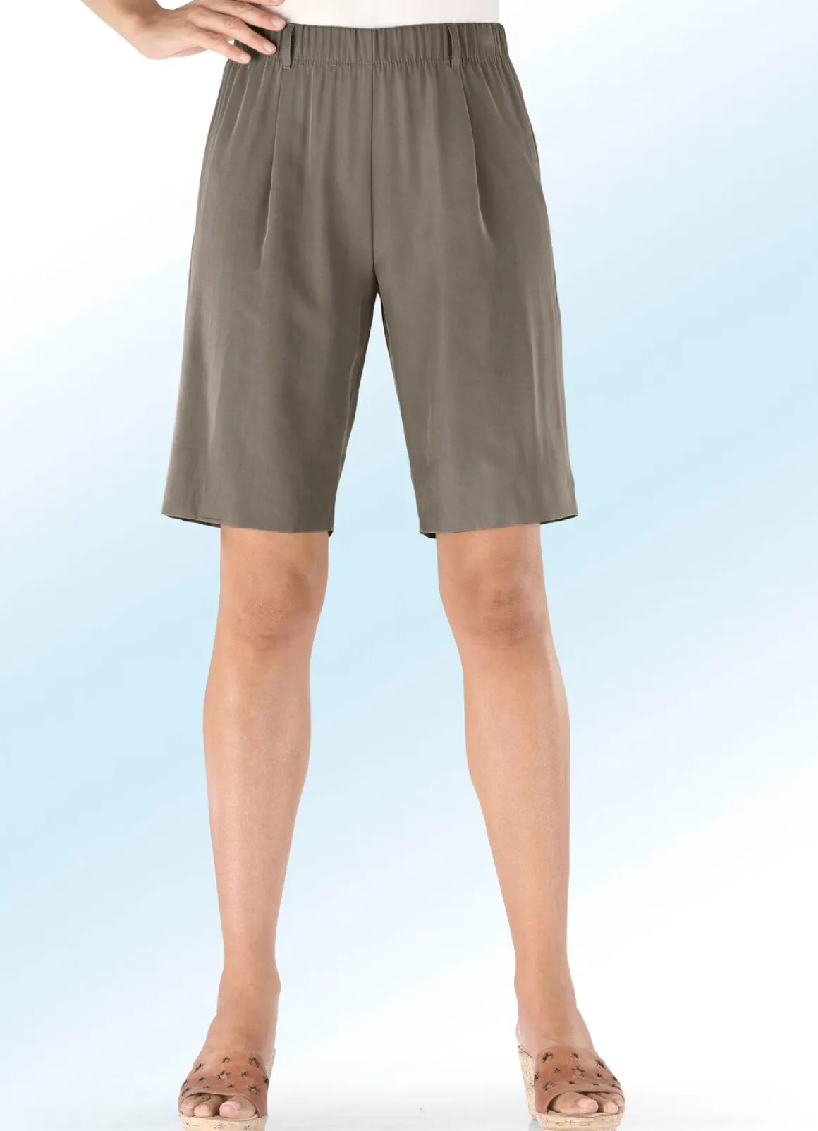 Bermudas in bequmer Schlupfform