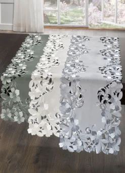 Bestickte Tisch- und Raumdekoration