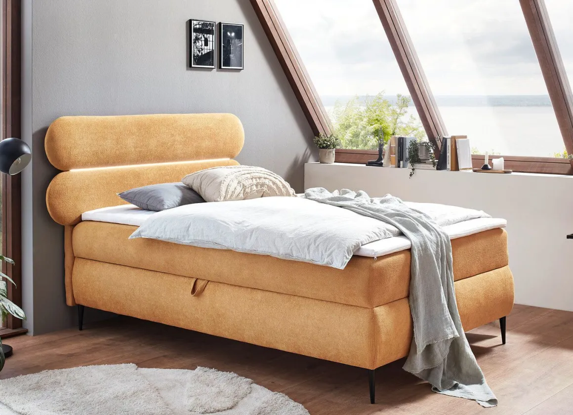 Boxspringbett mit LED-Beleuchtung und Topper