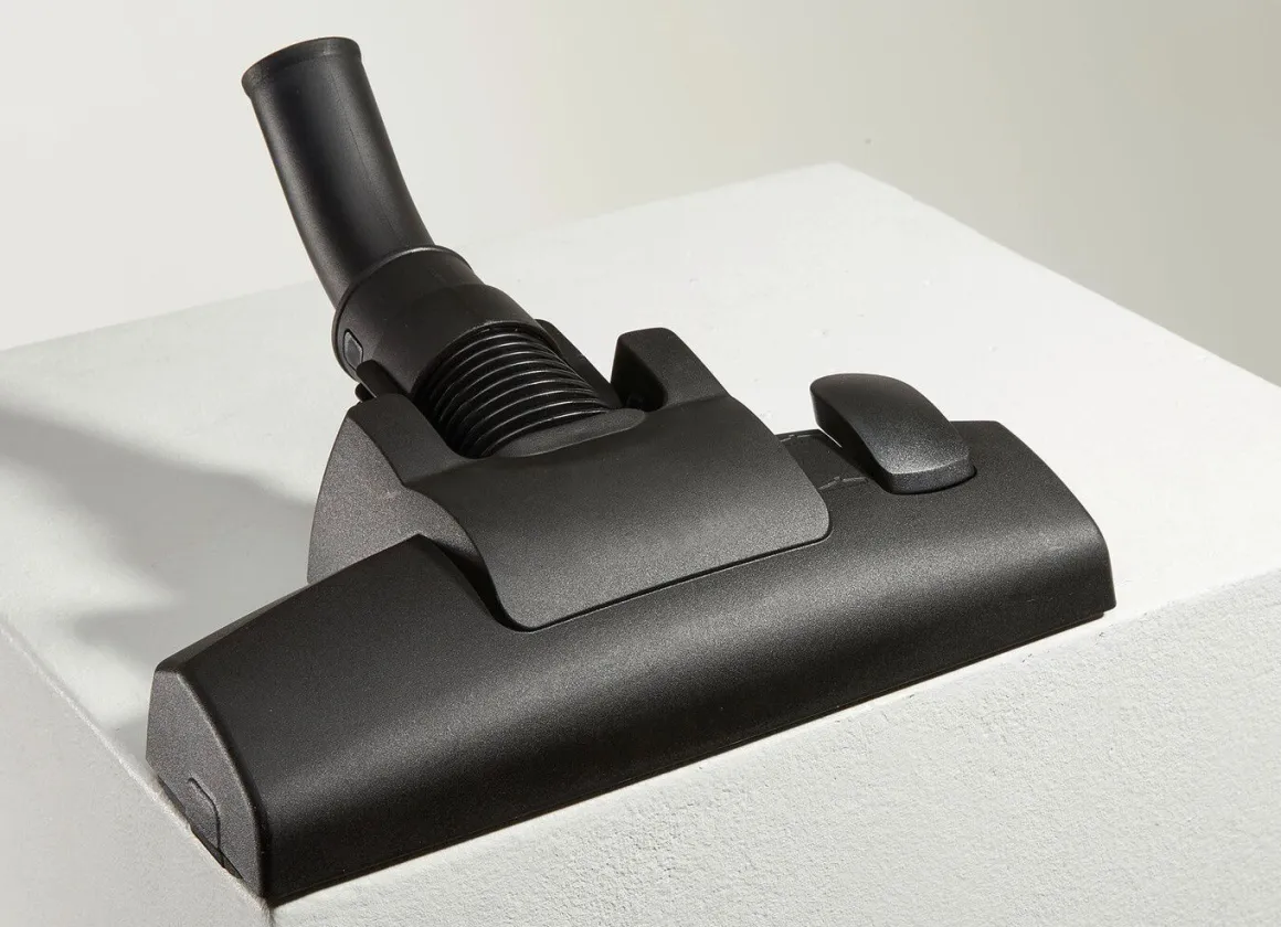 Carrera High-Performance Boden-Staubsauger