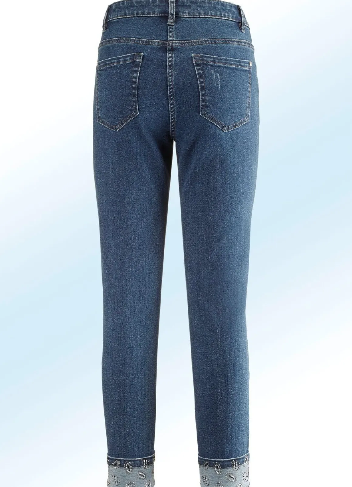 Edel-Jeans in 7/8-Länge mit hübschem Glitzersteinchenbesatz
