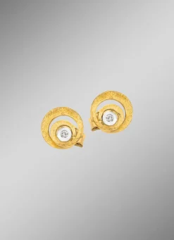 Elegante Ohrstecker mit Brillant