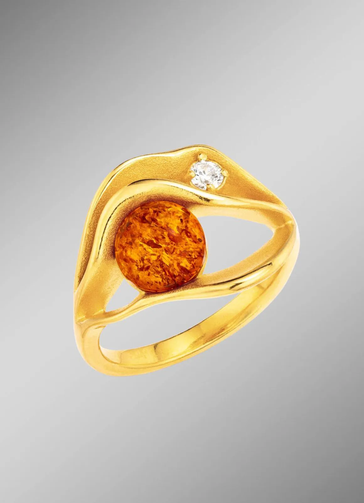 Eleganter Damenring mit echt Bernstein und synth. Zirkonia