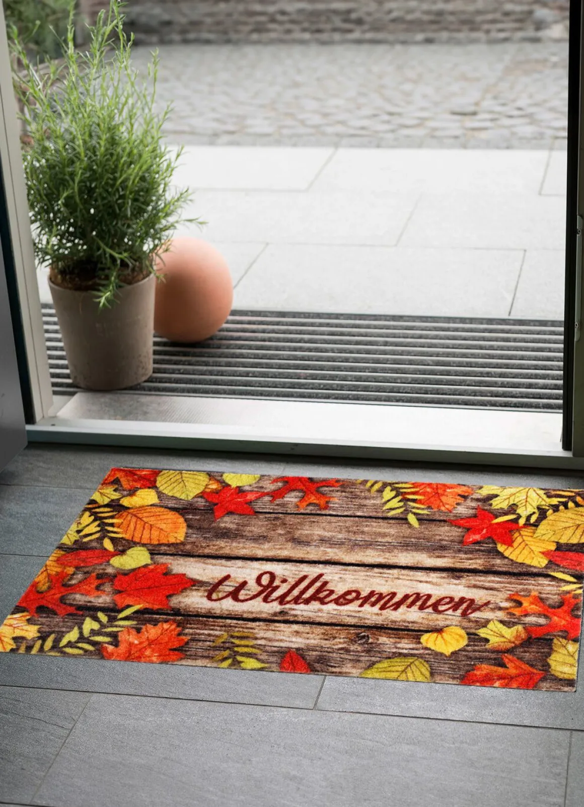 Fußmatte Herbstblätter mit rutschhemmender Rückseite