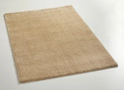 Handgetuftete Brücken und Teppiche mit dichtem Flor