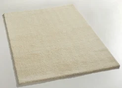 Handgetuftete Brücken und Teppiche mit dichtem Flor