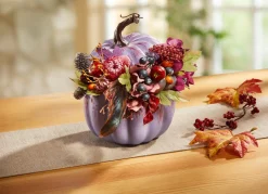 Herbstlicher Deko-Kürbis