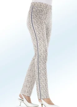 Hose mit aparter Floral-Dessinierung und effektvollem Zierband