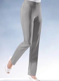 Hose mit modisch schmaler Fußweite