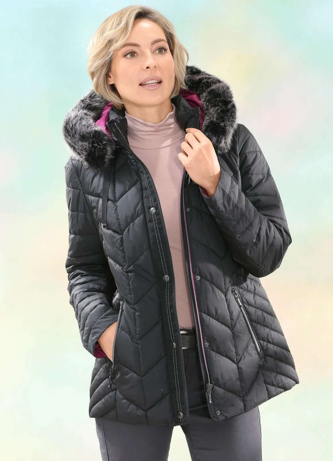 Jacke mit abnehmbarer Kapuze