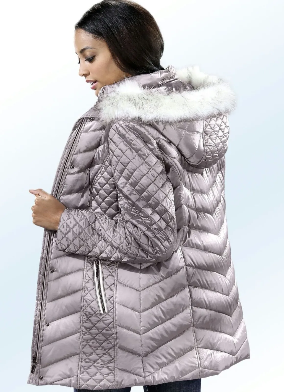Jacke mit weißer Kontrastpaspelierung
