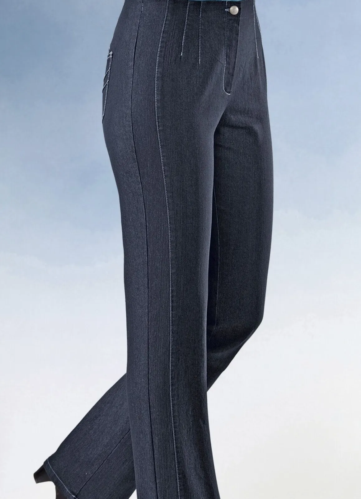 Jeans mit angeschnittenem Bund