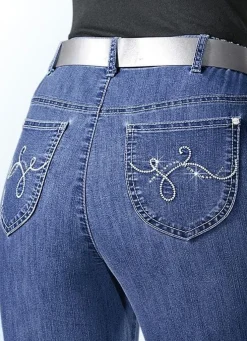 Jeans mit weiterem Bundumfang