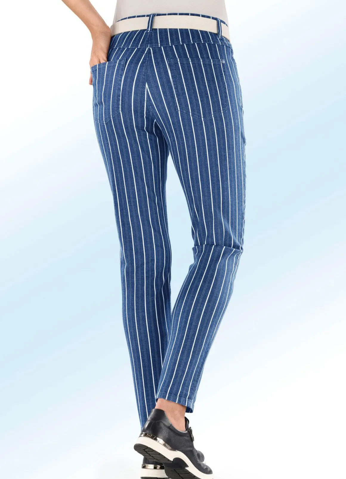 Jeans in aparter Streifendessinierung