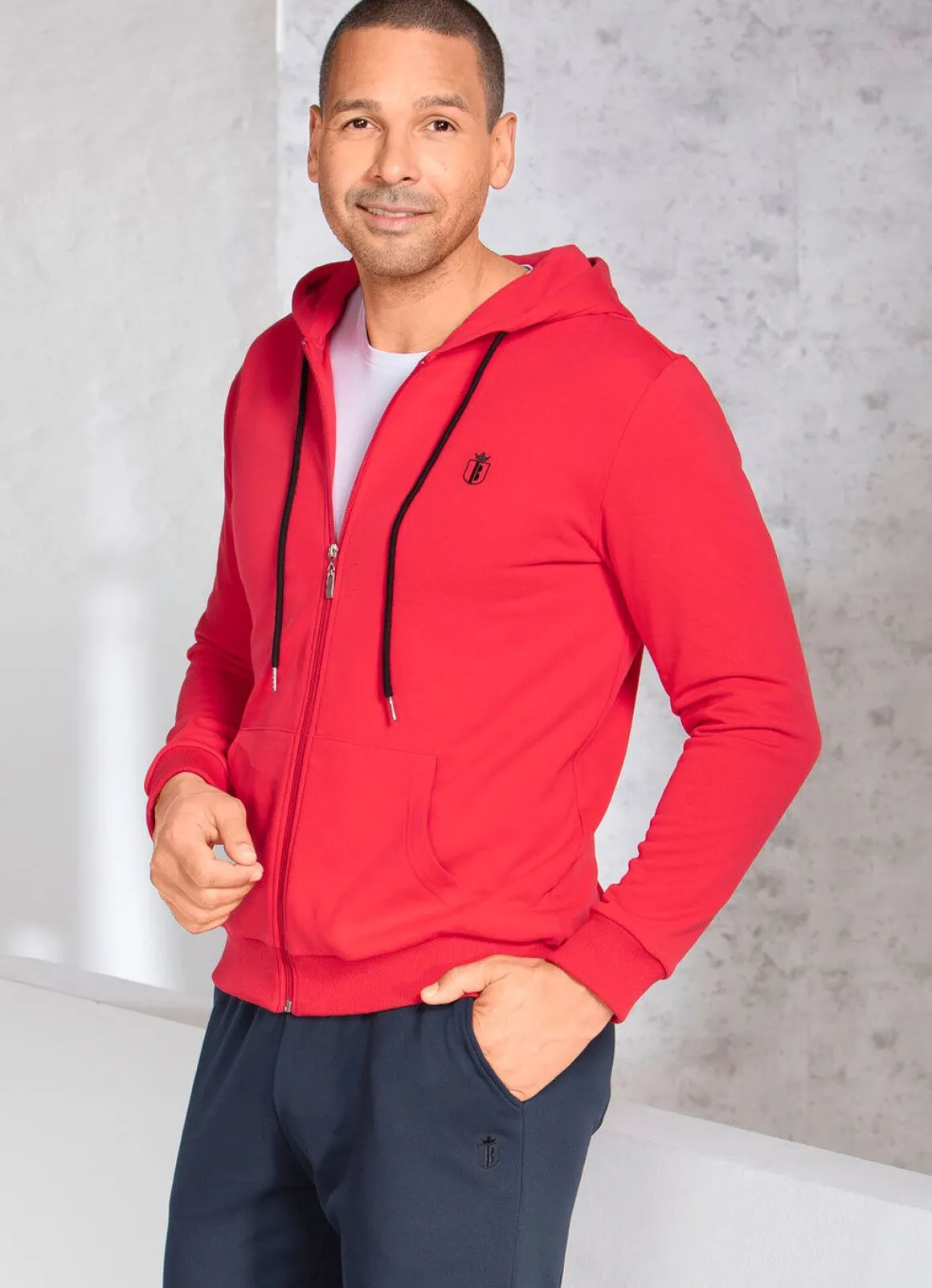 Kapuzenjacke in 5 Farben