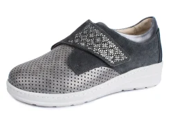 Komfort-Klett-Schuh mit aufwendiger Strassdeko