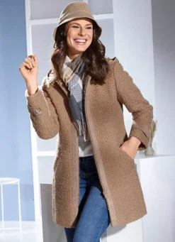 Longjacke mit fester Kapuze