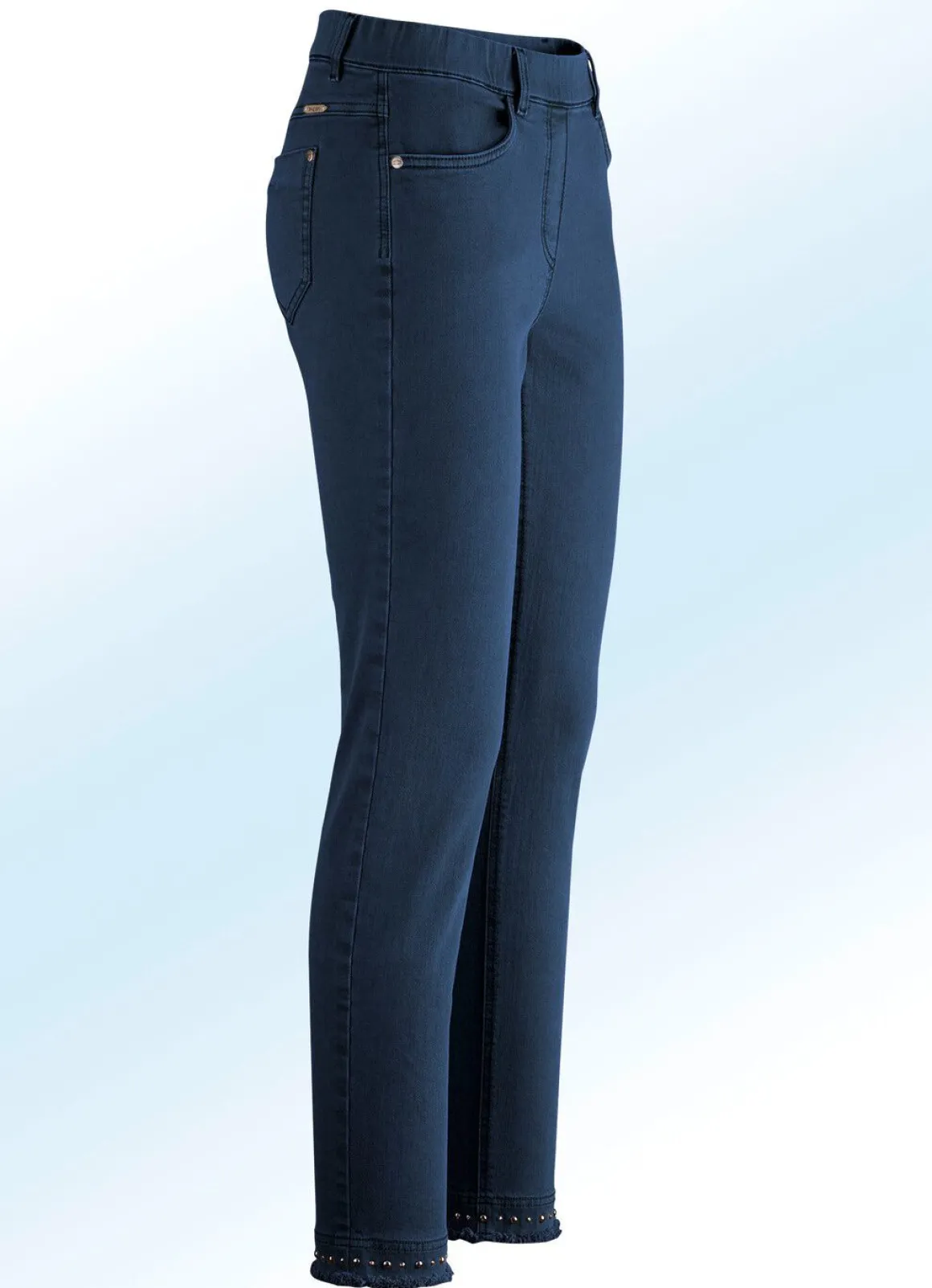 Magic-Jeans mit toller Nietenzier sowie angesagtem Fransensaum