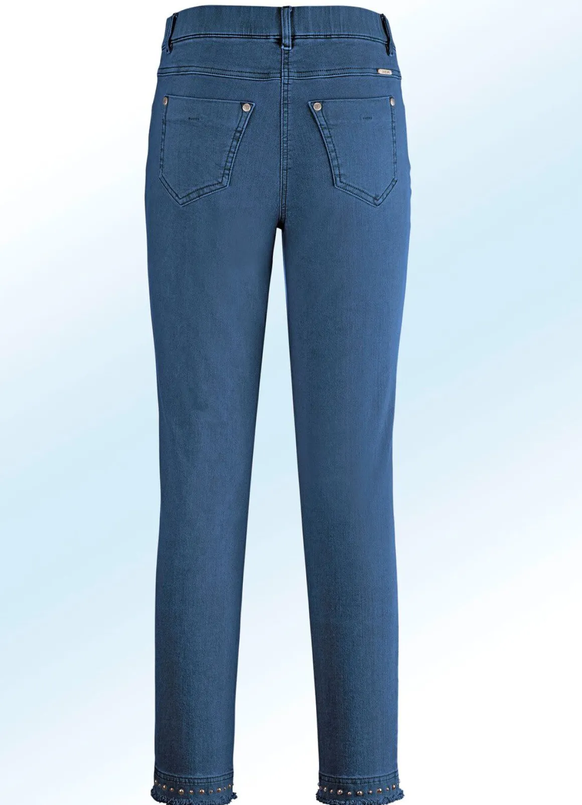Magic-Jeans mit toller Nietenzier sowie angesagtem Fransensaum