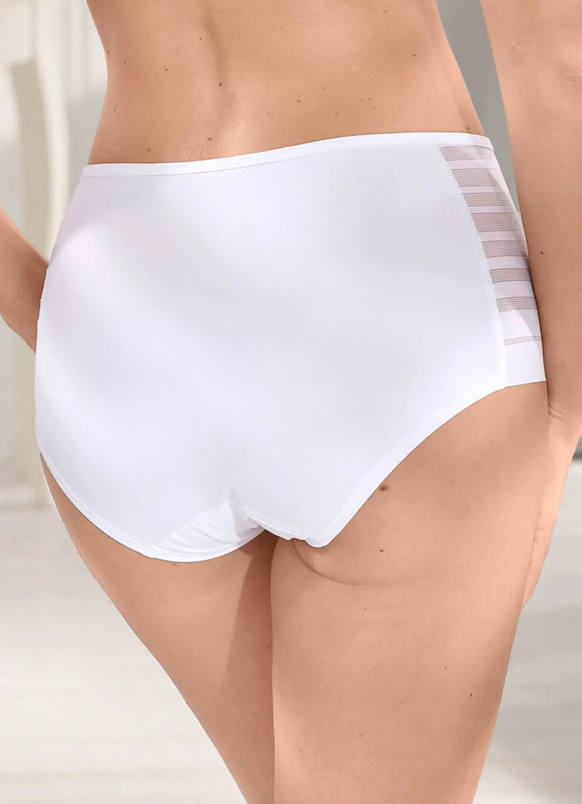 Miss Mary Miederslip mit halbtransparenten Einsätzen