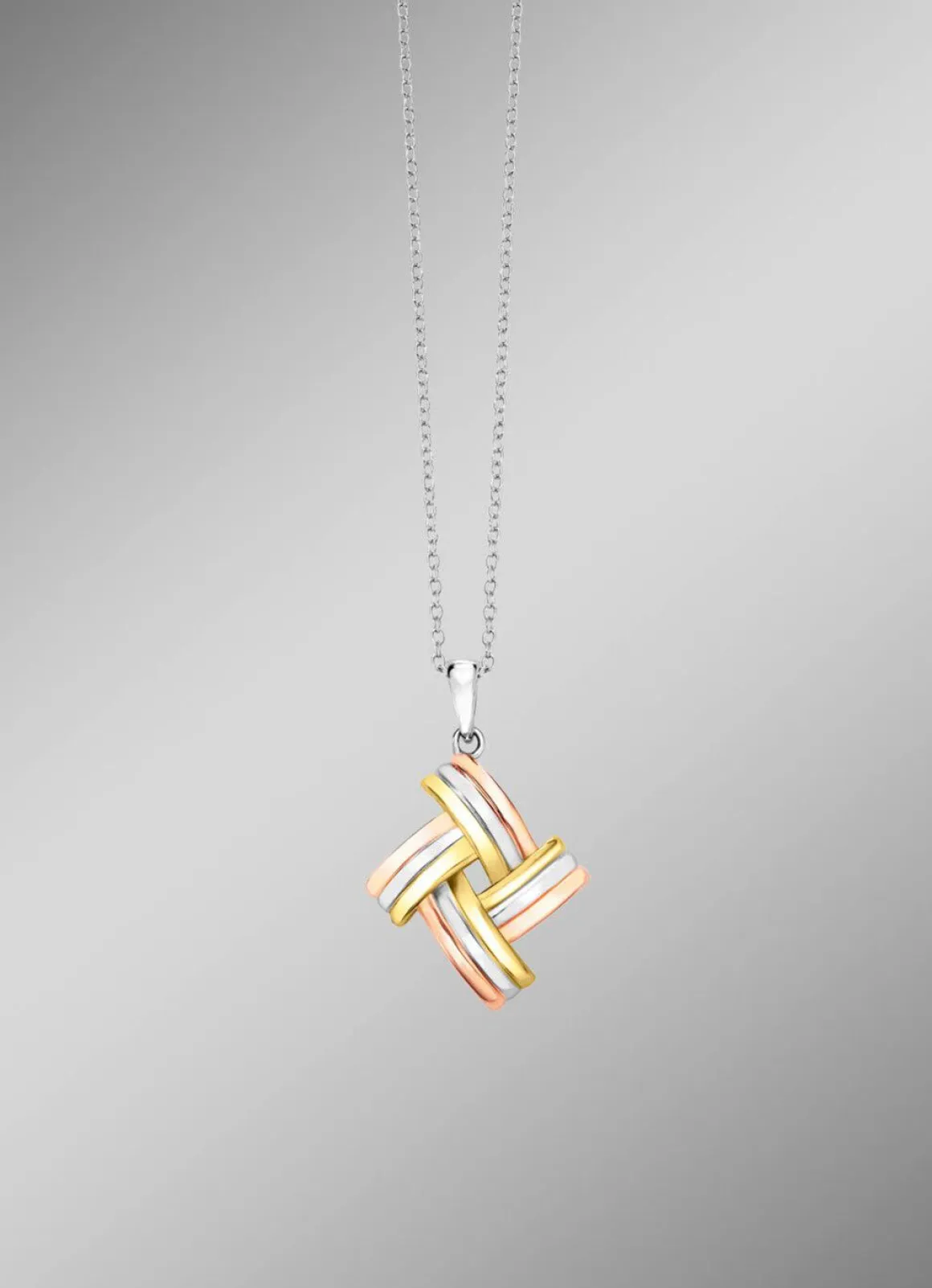 Modischer Knoten-Anhänger in Tricolor mit Ankerkette