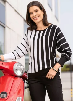 Pullover in Fledermausform