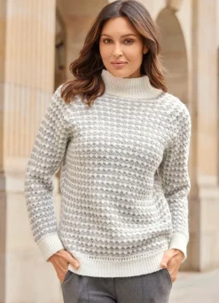 Pullover mit aufwendiger Struktur