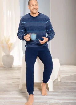 Schlafanzug aus Frottierstretch mit Bündchenabschlüssen