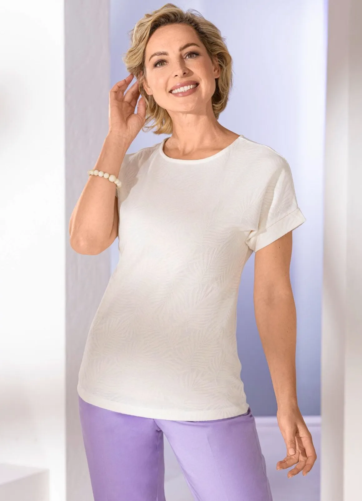 Shirt mit angesetzem Abschluss