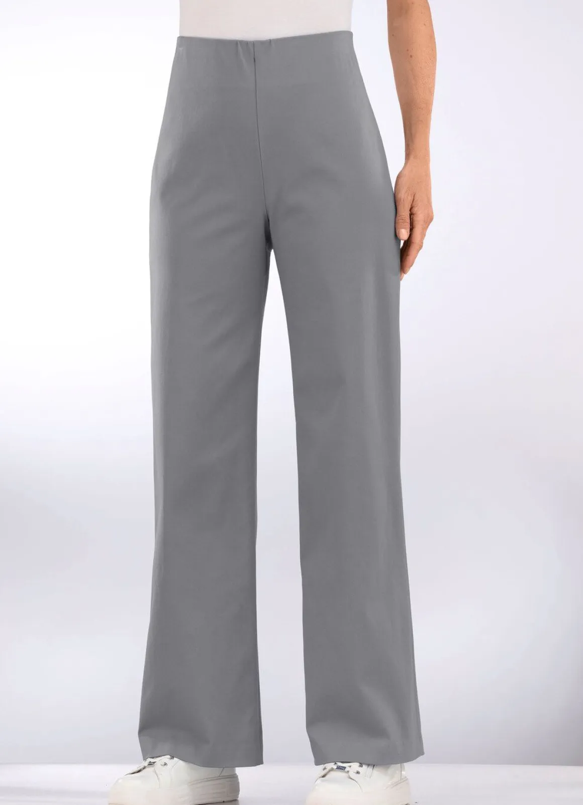 Soft-Stretch-Hose in modischer Weite