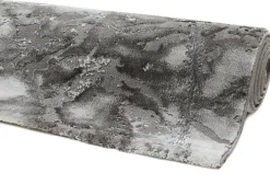 Stilsichere Brücken und Teppiche mit Marmormotiv