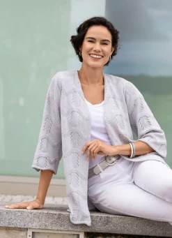 Strickjacke mit Mustermix im Wellendessin