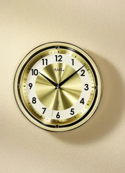 Wanduhr mit Funkuhrwerk